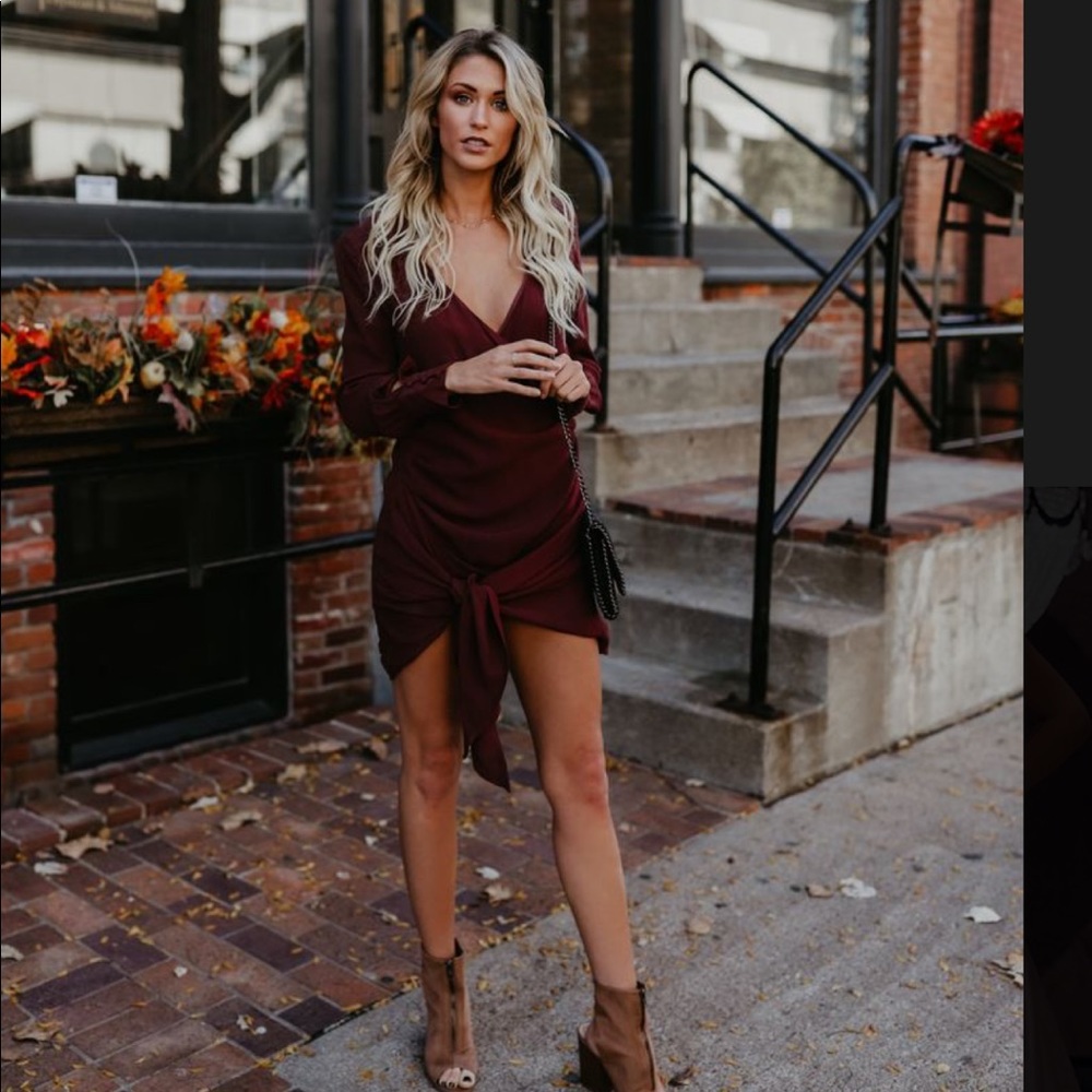 Vici Dolls Wintour Wrap Tie Dress- WINE